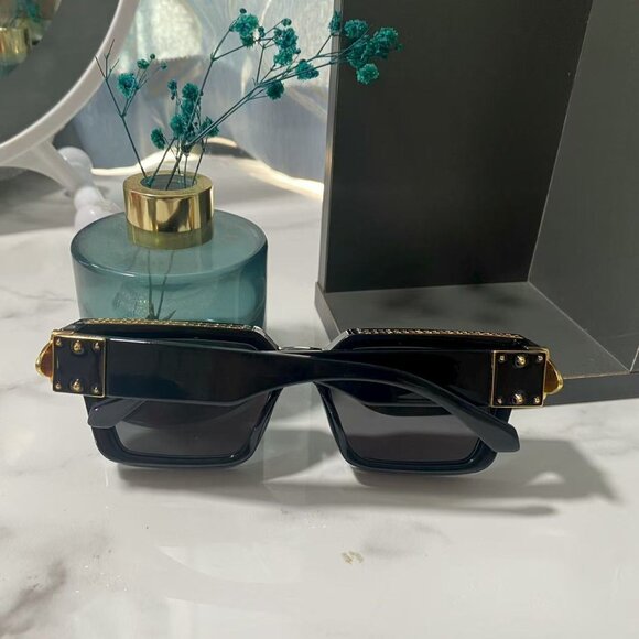 Louis Vuitton Black Sunglasses main image 5